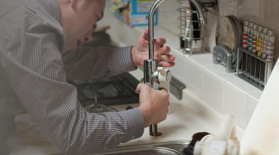 Professional emergency plumbing in Crystal City, TX